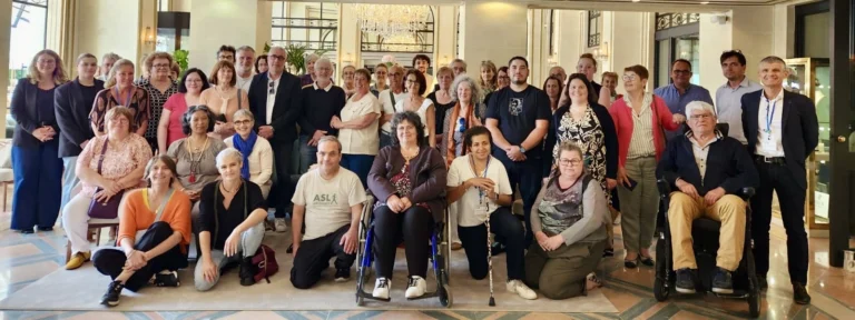 Participants d'une Rencontre régionale de l'Alliance maladies rares
